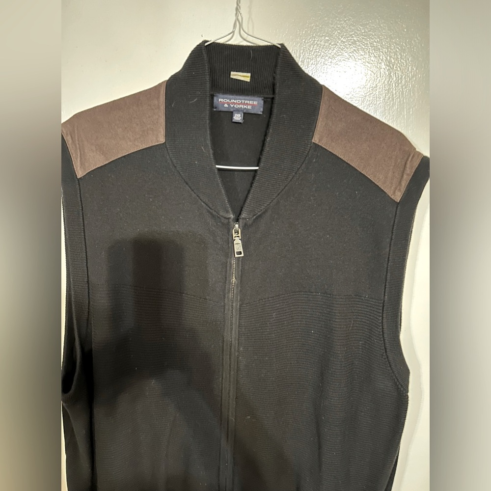 Roundtree & Yorke Zippered Sweater Vest